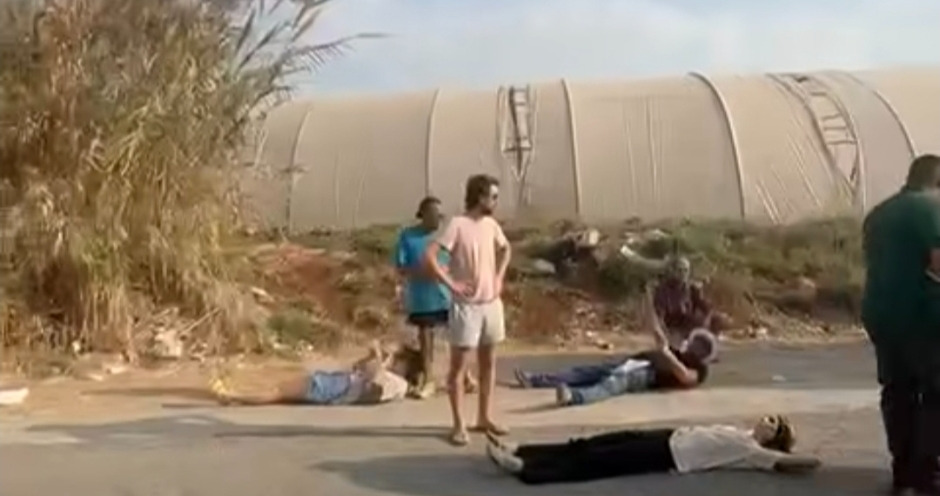 بالفيديو - مواجهة بين ناشطين بيئيين وورشة أشغال البناء فوق مغارة عمشيت
