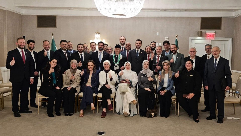 بالصّور: لقاء بين الشّرع والجالية السورية في واشنطن