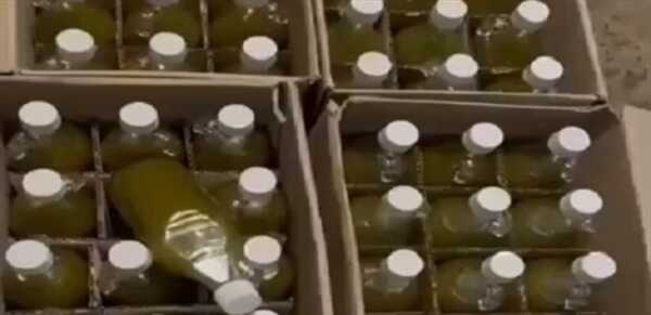 بالفيديو- ضبط زيت زيتون مهرّب
