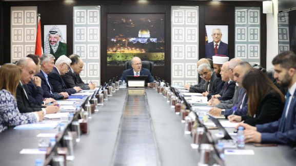 استقالة وزير المالية الفلسطيني وسط أزمة المقاصة