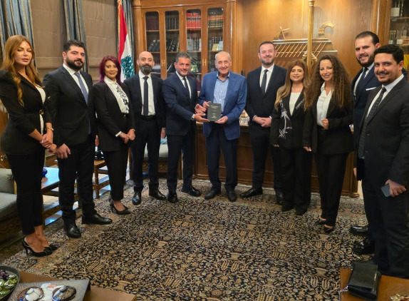 الرئيس بري يستقبل وفداً من الحقوقيين والإعلاميين والنفسانيين  برئاسة د. انطونيو فرح