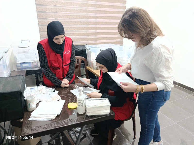 جمعية رحيم والصليب الأحمر ينظمان يومًا صحيًا في صيدا