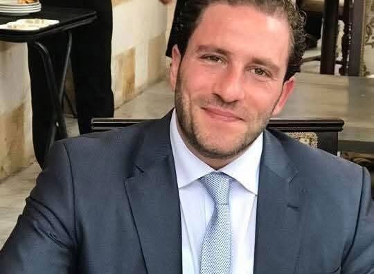 الماجستير بامتياز للمحامي زين أسامة أبو ظهر