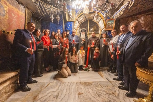 الرئاسية العليا تطلق الشمعة الأولى لمبادرة “Red Candle” من بيت لحم