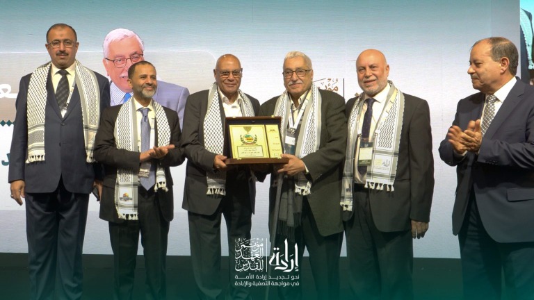 "عميد الوحدة العربية" تكريم المفكر معن بشور في إسطنبول