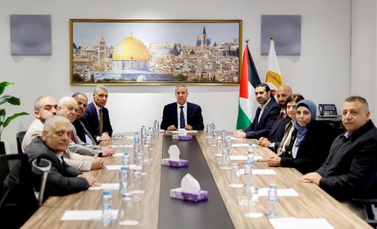 الشيخ يستقبل رئيس بلدية البيرة