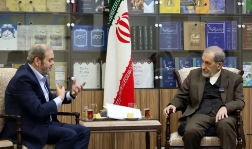 صفي الدين من طهران: "الحزب" سيرد بحزم على "إسرائيل" وحلفائها متى ما قرر ذلك