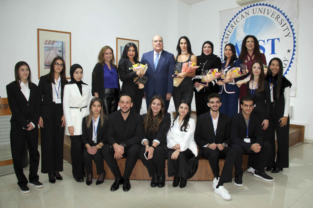 في حفل "AUST STARS".. "الجامعة الأميركية للعلوم والتكنولوجيا" تُكرِّم نجماتها في الإعلام ووسائل التواصل الإجتماعي