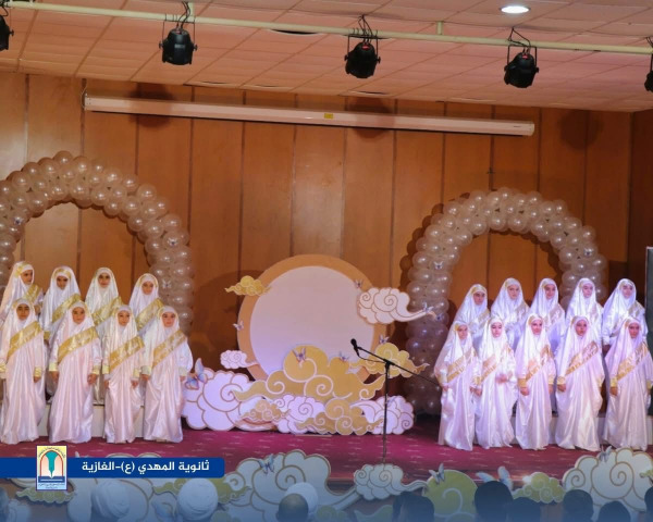 ثانوية المهدي - الغازية تكرّم الفتيات المكلّفات في حفل التكليف السنوي في صيدا
