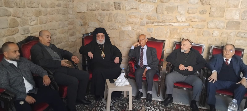 الشريف ووفد من "جمعية تجار صيدا وضواحيها" يهنئون مطارنة المدينة بالميلاد والعام الجديد