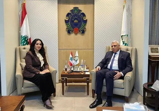 اللواء شقير يستقبل القائمة بالأعمال العراقية