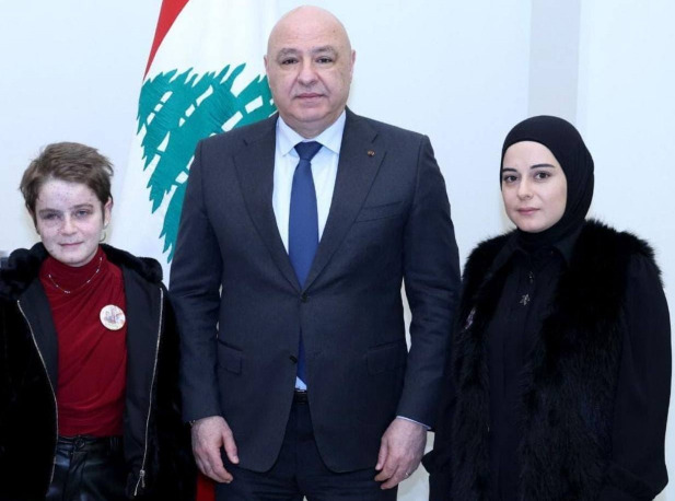 أماني بزي وابنتها أسيل بضيافة الرئيس عون
