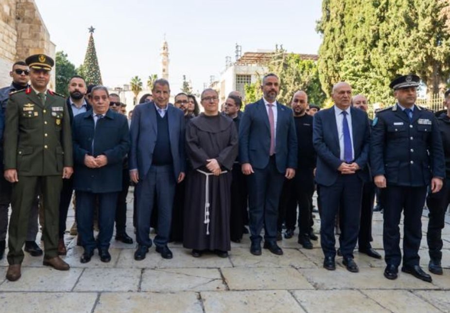 د. خوري يشارك في الاستقبال الرسمي لحارس الأراضي المقدسة بمناسبة عيد الغطاس بحسب التقويم الغربي