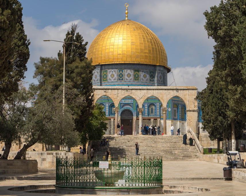 اللجنة الرئاسية العليا لشؤون الكنائس في فلسطين: ذكرى الإسراء والمعراج تؤكد مسؤولية حماية المسجد الأقصى ومدينة القدس