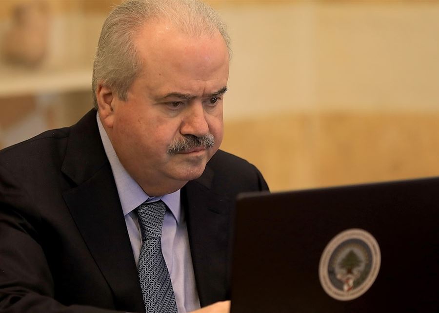 وزير المالية إلى سويسرا