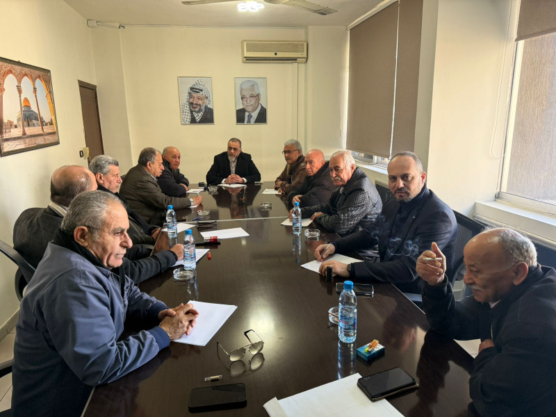 قيادة "منظمة التحرير" في لبنان ترفض قرارات "الأونروا" وتؤكد الوقوف مع موظفيها