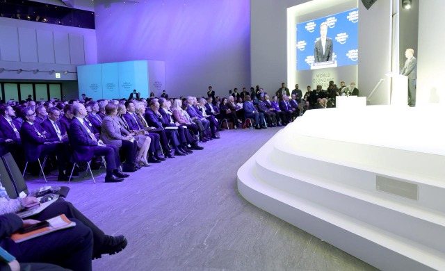رئيس الوزراء الفلسطيني د. مصطفى يشارك في منتدى دافوس الاقتصادي 2026