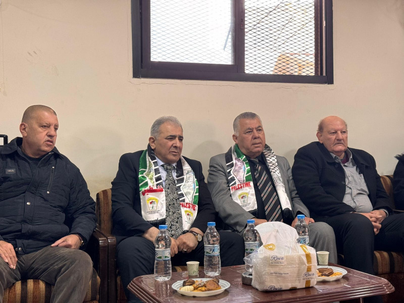 السفير الأسعد يتفقد مخيم المية ومية