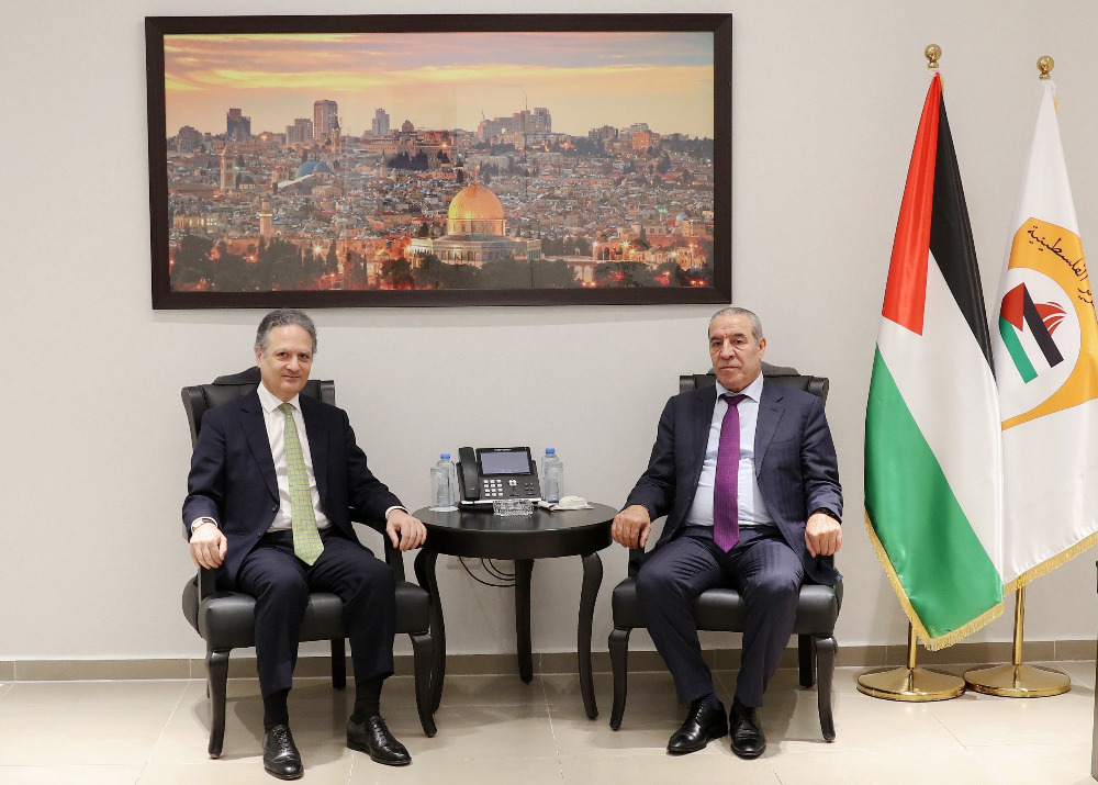 الشيخ يستقبل القنصل الإسباني لدى دولة فلسطين