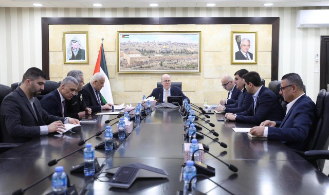 رئيس الوزراء الفلسطيني د. مصطفى يترأس اجتماعًا لتطوير منظومة المعابر الفلسطينية وخدماتها وحوكمة عملها