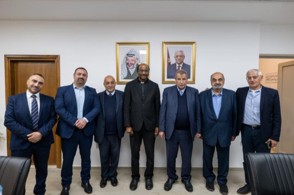 د. خوري يضع أمين عام مجلس الكنائس العالمي في صورة التحديات الخطيرة والمتصاعدة التي تواجه الشعب الفلسطيني