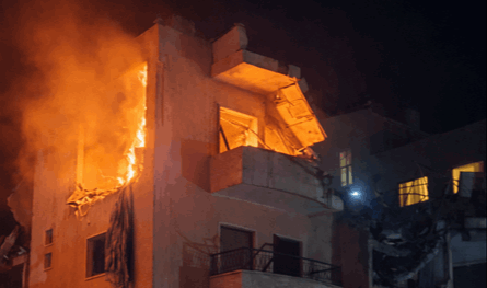 بمشاركة "بوارج حربية".. "إســــــرائيل" تُعلن استهداف صواريخ بعيدة المدى لـ"الحزب" في غاراتها