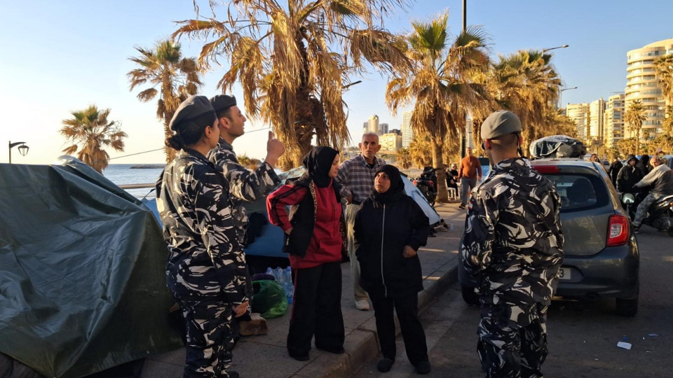 توضيح من قوى الأمن بشأن اخلاء النازحين على كورنيش الرملة البيضاء