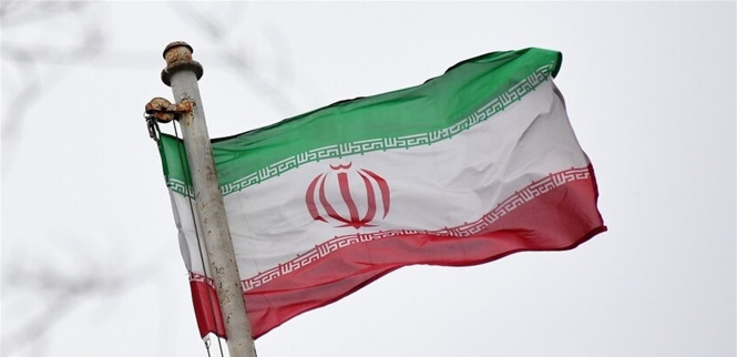 ايران: الولايات المتحدة "تتفاوض مع نفسها"