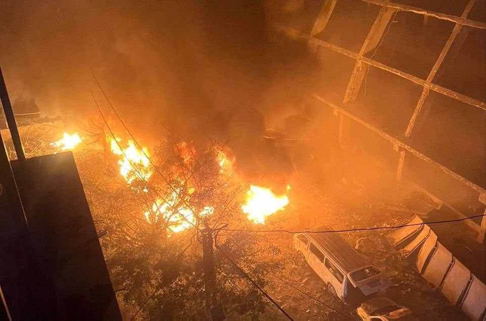 غارات إسرائيلية عنيفة على الجناح تخلف 5 شهداء وعشرات الجرحى!