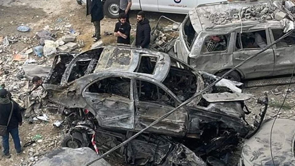 6 شهداء بغارة استهدفت مغسلا للسيارات في جباع
