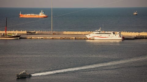 واشنطن تحذّر: هذا هو موعد الحصار!