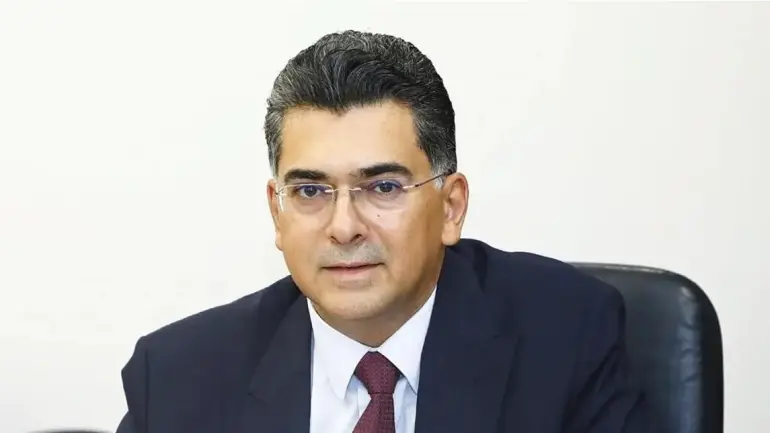 احتجاجاً على استهداف الصحافيين خلال "الحرب".. خطوة جديدة من وزير الإعلام