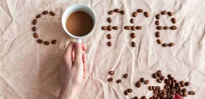 هل يعتبر الكافيين صديق وفي للبشرة أم عدو خفي؟