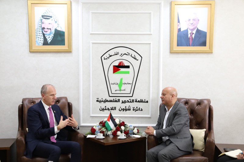 د. أبو هولي يبحث مع السفير الكندي التحديات التي تواجه "الأونروا" والأوضاع المأساوية في المخيمات الفلسطينية