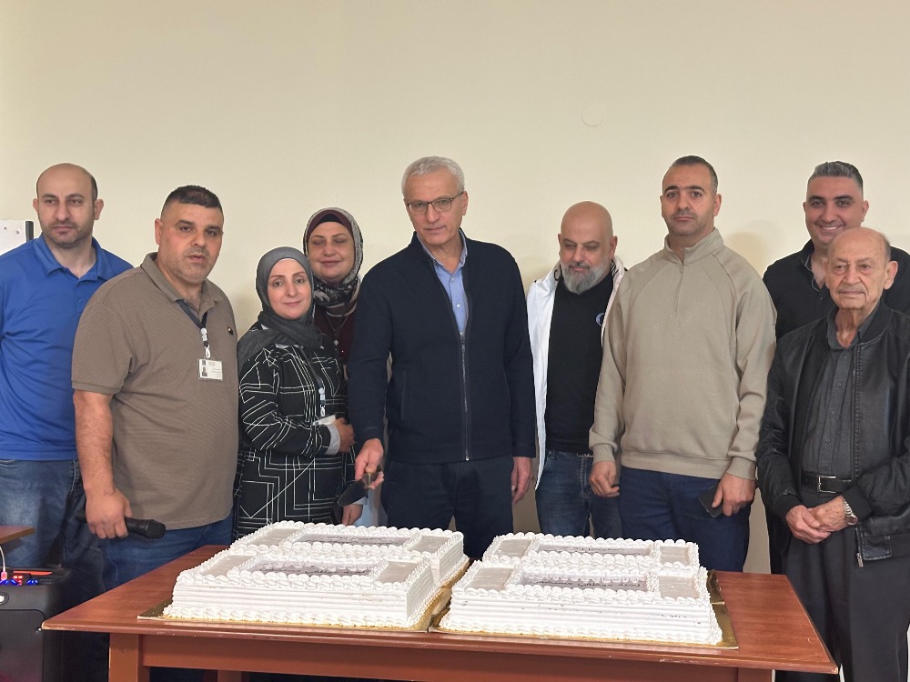 مستشفى صيدا الحكومي يحيي عيد العمال بتكريم موظفيه