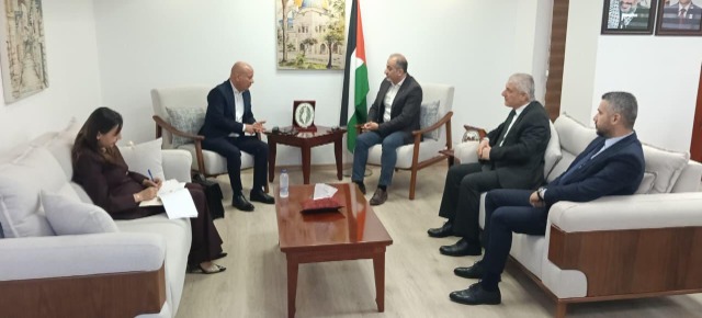 د. أبو هولي ومندوب فلسطين الدائم لدى الجامعة العربية يبحثان إحياء الذكرى الـ78 للنكبة