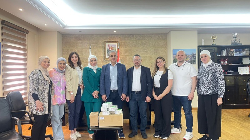نقابة صيادلة لبنان قدمت آلات قياس السكري لبلدية صيدا دعماً لمراكز النزوح