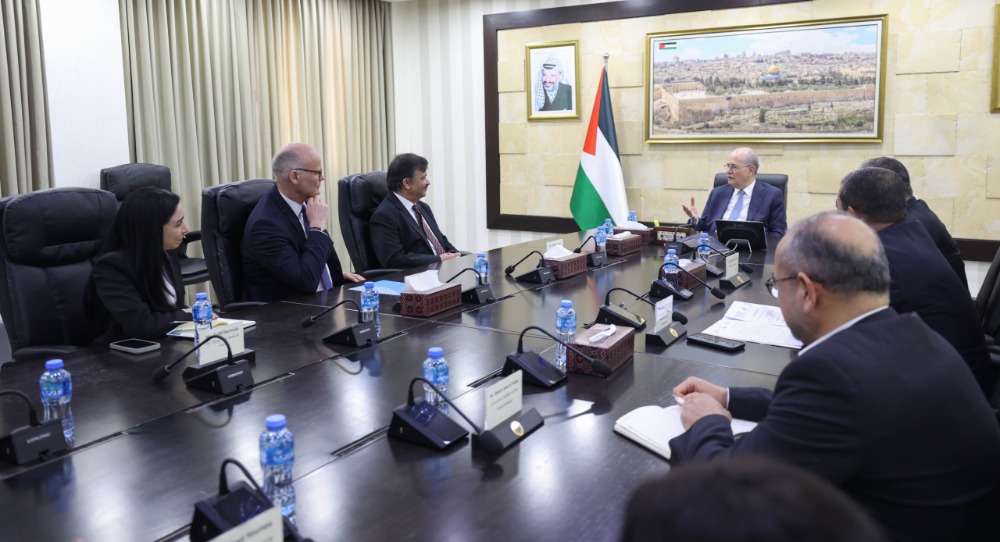 رئيس الوزراء الفلسطيني د. مصطفى يبحث مع مؤسسة التمويل الدولية توسيع دعم القطاع الخاص ومشاريع الطاقة المتجددة
