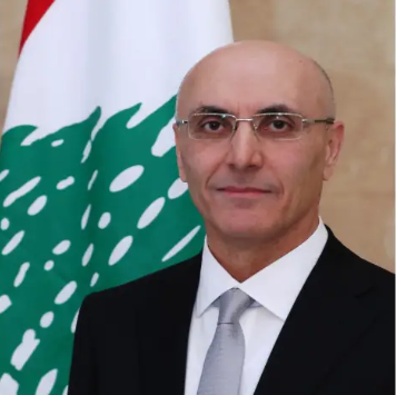 ​الوزير الحجار في السعودية لأداء مناسك الحج: نرجو أن يعمّ الخير والسلام بلدَنا