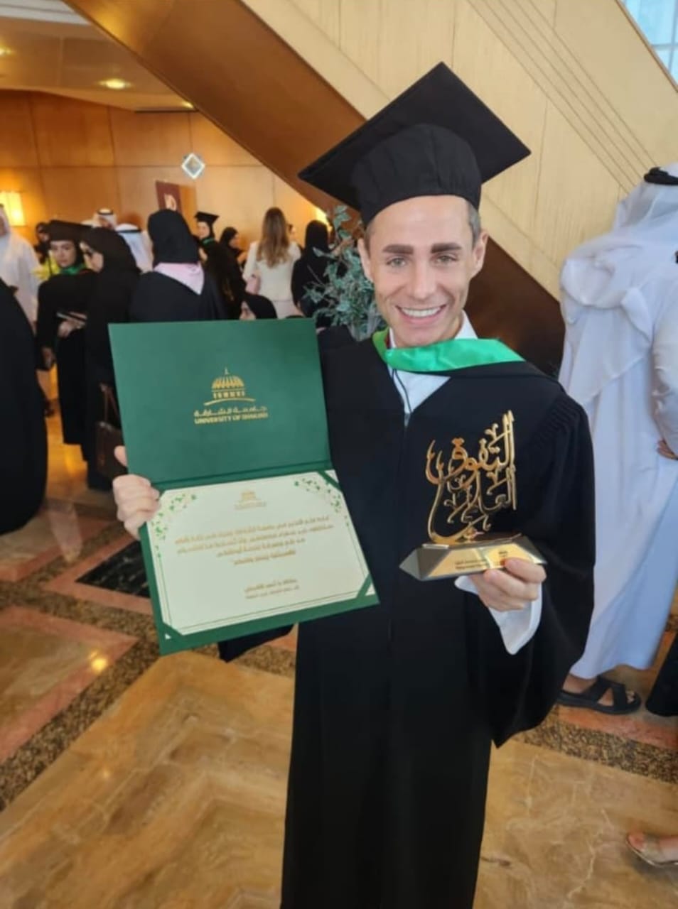 ابن مدينة صيدا الدكتور سليم سعد الدين رمضان ينال تكريماً أكاديمياً بامتياز من جامعة الشارقة