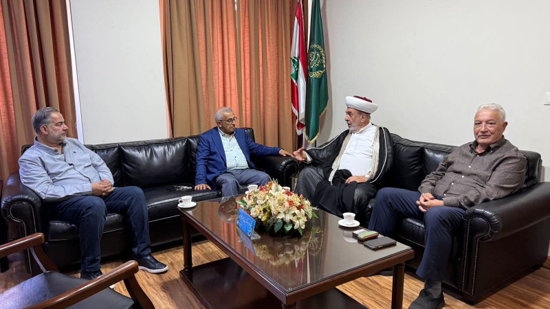 النائب سعد يزور مفتي صيدا وأقضيتها: تأكيد على تعزيز صمود المدينة في مواجهة العدوان الإسرائيلي