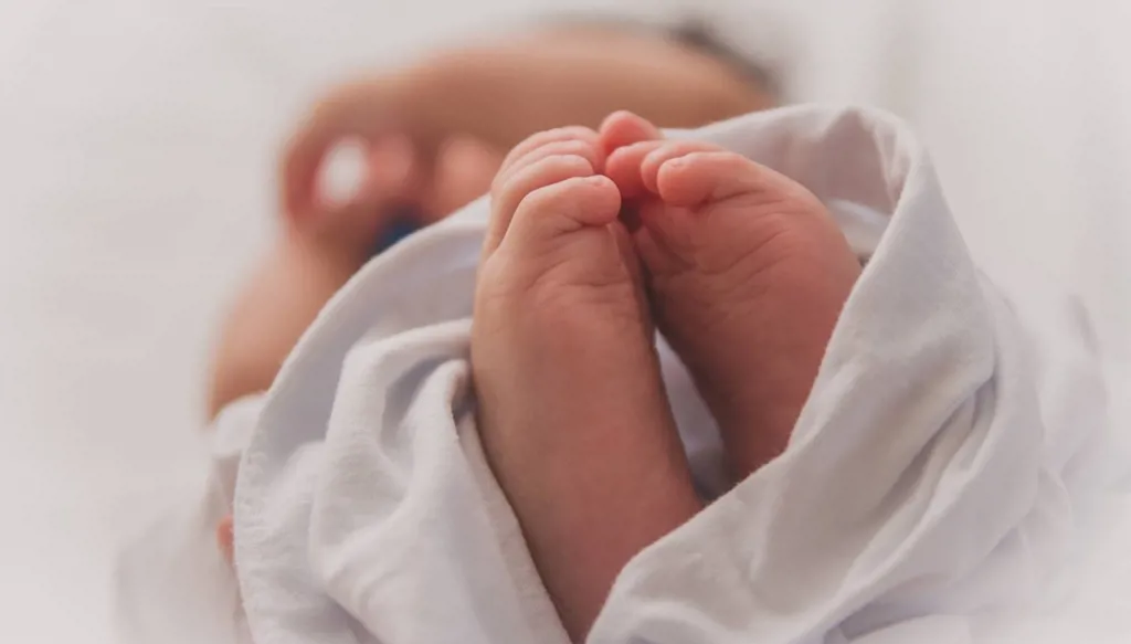 العثور على رضيعة داخل كيس في منطقة الزاهرية - طرابلس