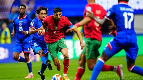 المغرب يهزم هايتي برباعية ويرافق البرازيل إلى دور الـ32