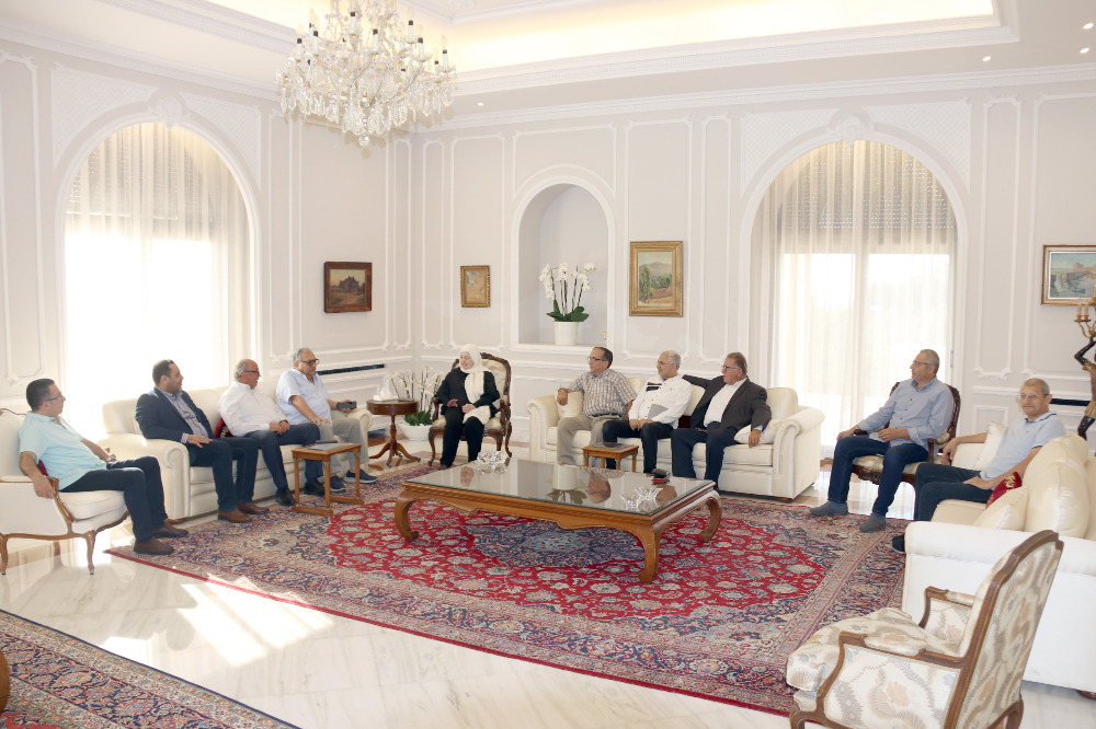 بهية الحريري تلتقي الهيئة الإدارية لـ"رابطة آل البابا" برئاسة إلهام البابا
