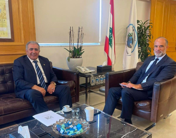 السفير الأسعد يبحث مع الوزير رسامني تعزيز التعاون في مجالي الأشغال والنقل
