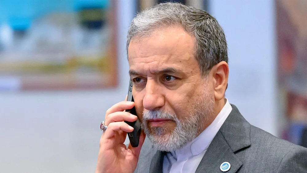 عراقجي يبحث مع نظيريه العُماني والسعودي الاستقرار في المنطقة.. ومقترح عماني لإدارة هرمز