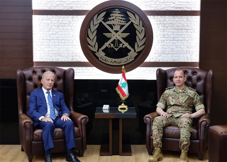 قائد الجيش العماد هيكل يبحث مع السفير الأميركي آخر التطورات