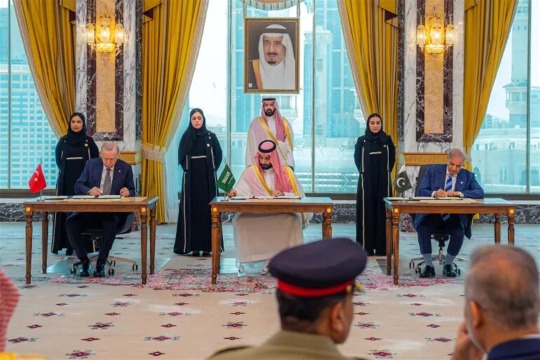بعد اتفاقية مكة.. هل تصبح مصر العضو الرابع في التحالف الدفاعي؟