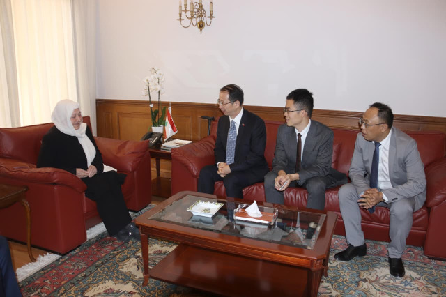 سفير الصين يبحث مع بهية الحريري العلاقات الثنائية وسبل ومجالات تعزيز التعاون