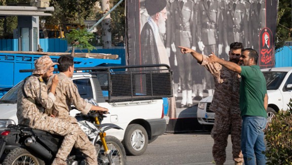 إيران تتوعد بـ"رد مدمر" بعد إعلان واشنطن بدء مرحلة جديدة من الحرب